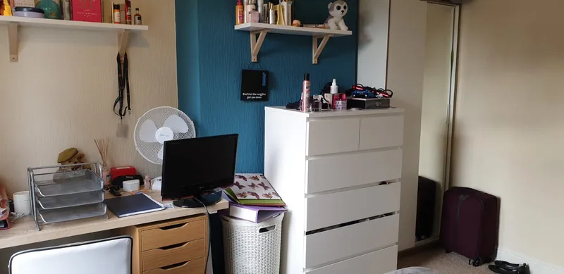 Desirable 2 Bed Terraced House // JUL 2026 - Image 5